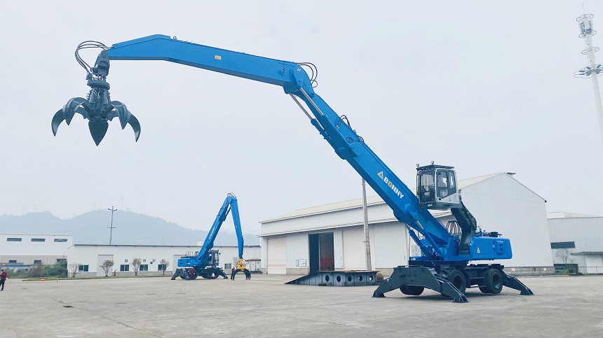 雙動力抓鋼機(jī).jpg